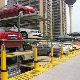 半地下車(chē)庫(kù) 半地下車(chē)庫(kù)